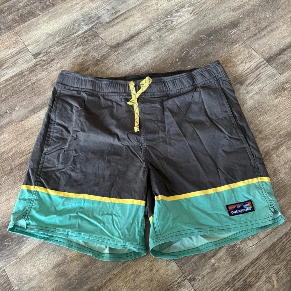 Patagonia Stretch Wavefarer Volley Shorts - 16